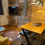 Hansler Apartament *